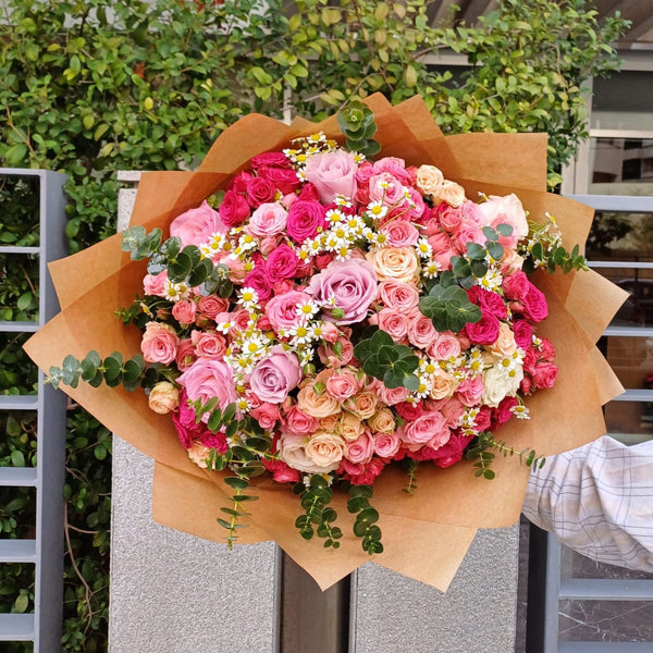 Mixed Rose Delight