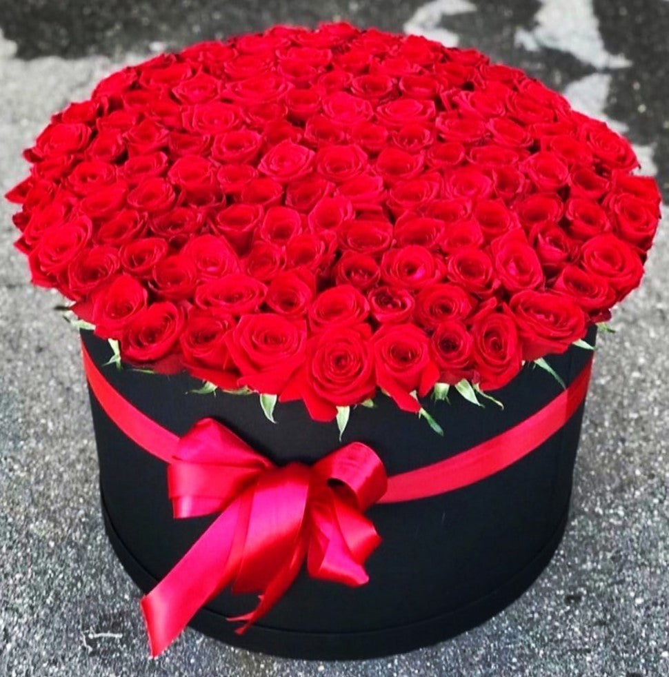 Scarlet Elegance Box